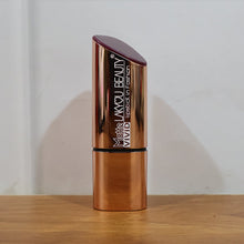 Vivid Matte Mix-Color Lipstick (1 Pc)